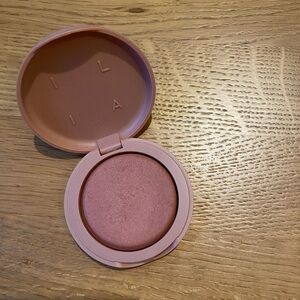 Ilia soft focus blurring blush